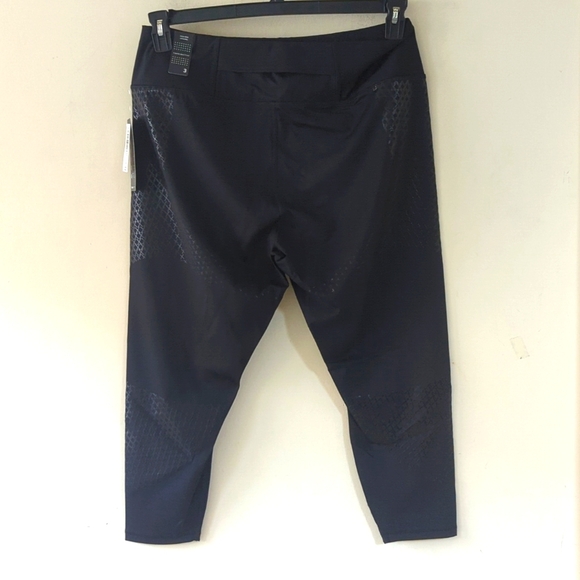 Torrid Compression Legging Performance Core Black 3X - Picture 6 of 16